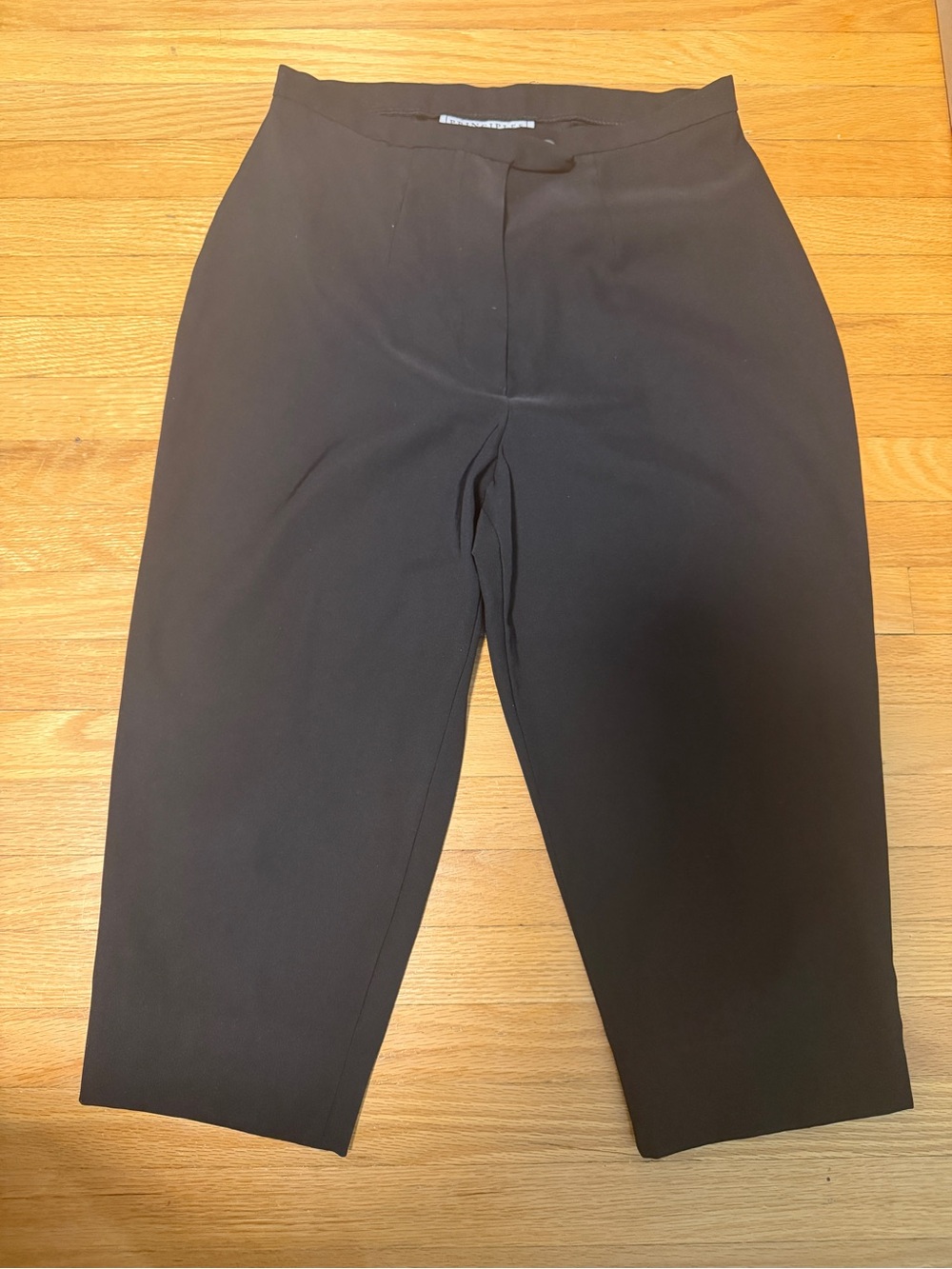 Women’s Dress Capris